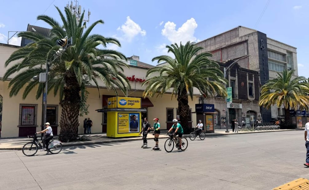 Convocatoria para usar la playera de la selección tuvo poca respuesta en ciclotón dominical; predomina ropa deportiva.
Foto: Arturo Ordaz Díaz
