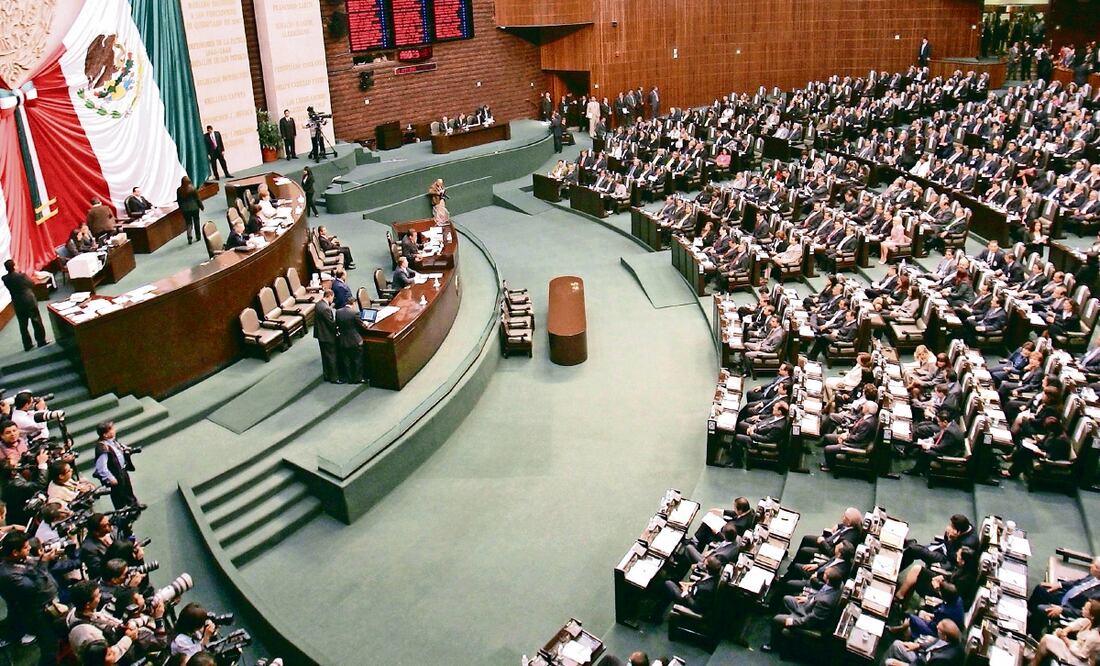 Morena en la Cámara Baja aseguró que en el Presupuesto de Egresos no habrá disminución en la inversión en infraestructura ni en seguridad. ARCHIVO EL UNIVERSAL