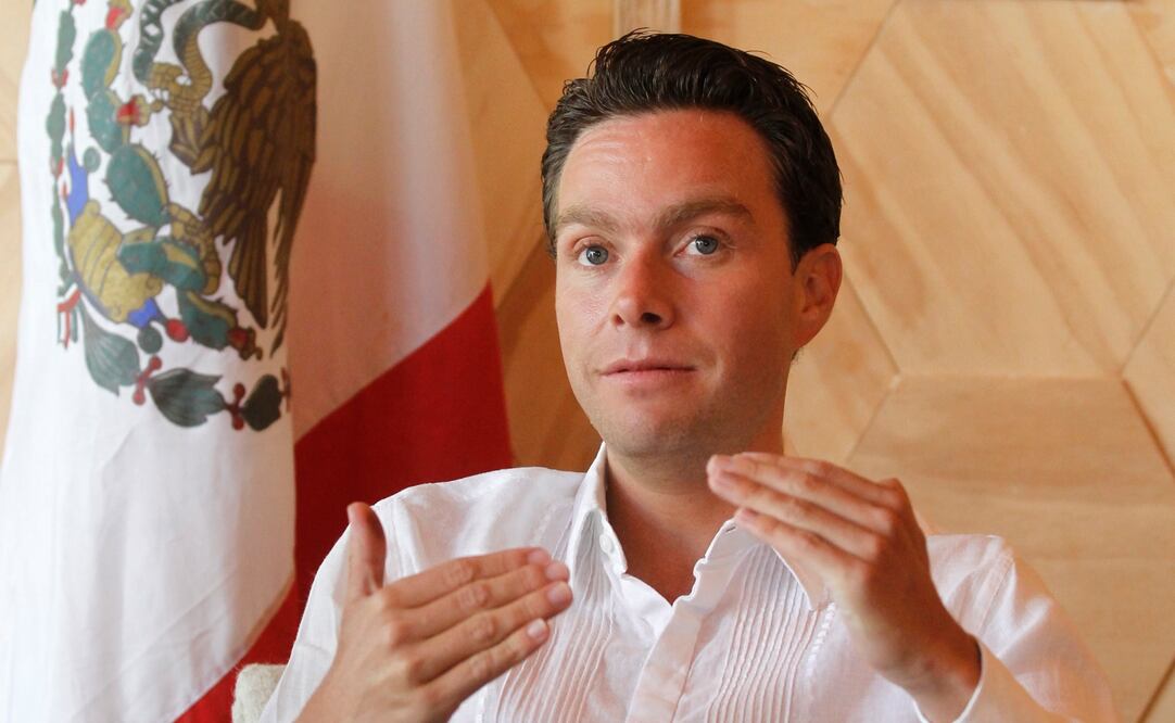 Velasco, el jilguero de López Obrador