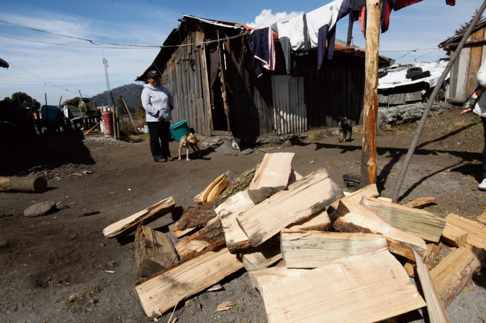 Habitantes de la comunidad en las faldas del Nevado de Toluca enfrentan temperaturas de hasta -8 grados centígrados. (JORGE ALVARADO. EL UNIVERSAL)