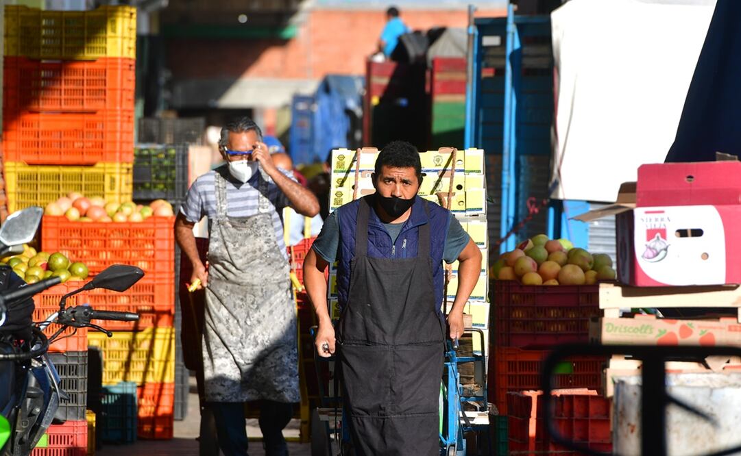 "El crecimiento se ha beneficiado de un consumo robusto debido a un mercado laboral fuerte y un aumento inesperadamente fuerte de la inversión privada", según la calificadora. Foto: Hugo García