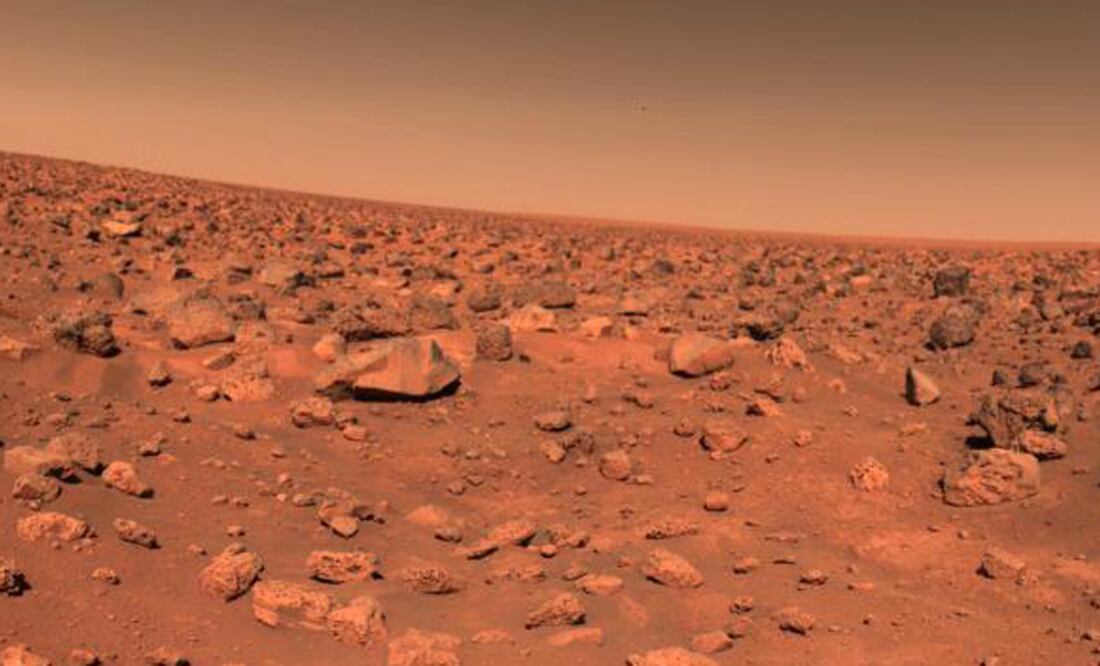 La primera foto de Marte enviada por la sonda Viking II en la década de 1970. Las naves Viking fueron las primeras que aterrizaron en la superficie de Marte y lograron enviar imágenes a la Tierra (Foto: NASA)