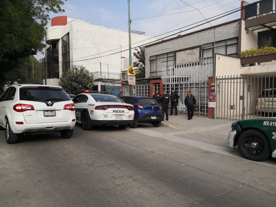 Un hombre que había sido reportado como fallecido fue localizado sin vida a bordo de un automóvil estacionado en calles de la colonia Jardín Balbuena, en la alcaldía Venustiano Carranza. (Foto: especial)