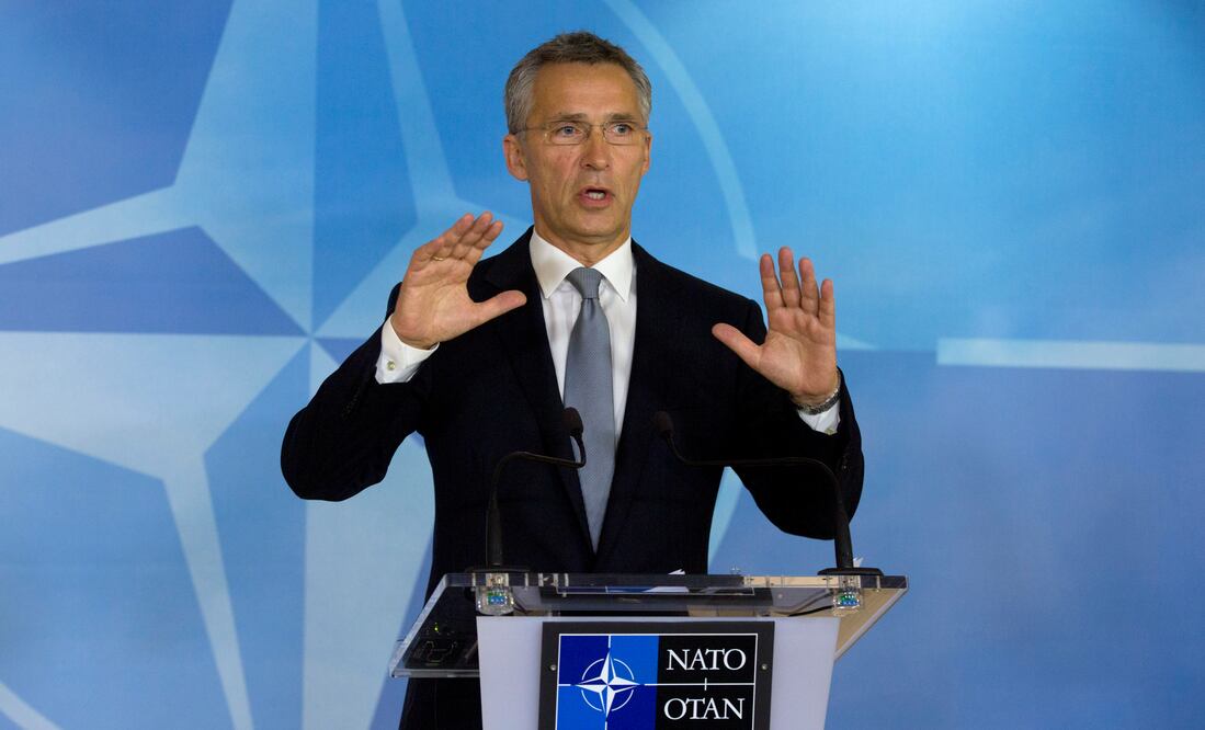 Jens Stoltenberg, secretario general de la Alianza, durante una reunión con ministros de Defensa de los países miembro (AP)