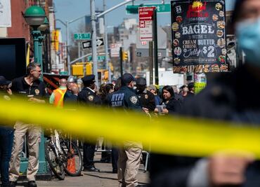 Arma del atacante del metro de Brooklyn se atascó, lo que evitó una carnicería mayor