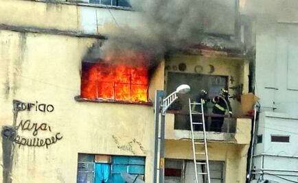 Se registra incendio en edificio de avenida Chapultepec