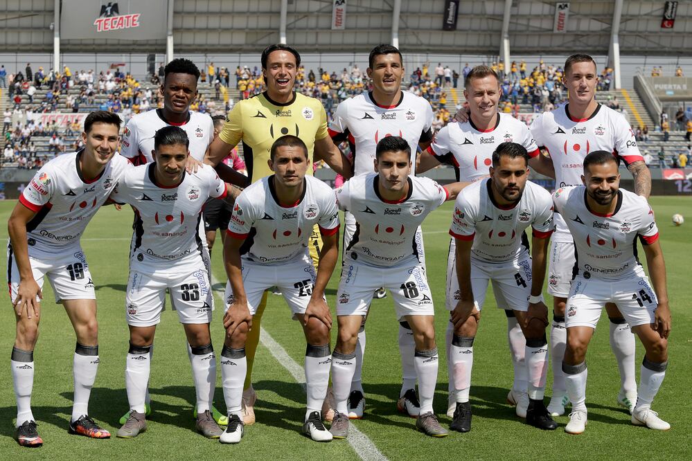 Jugadores de Lobos BUAP previo al juego ante Tigres de la J14 del CL 2019. FOTO/IMAGO7