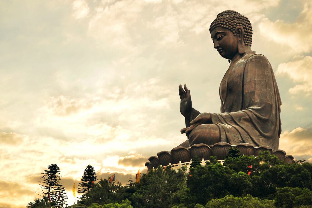 El Buda Tian Tan o Buda Gigante, con 34 metros de altura, se encuentra en el Monasterio Po Lin. (Foto: Istock)