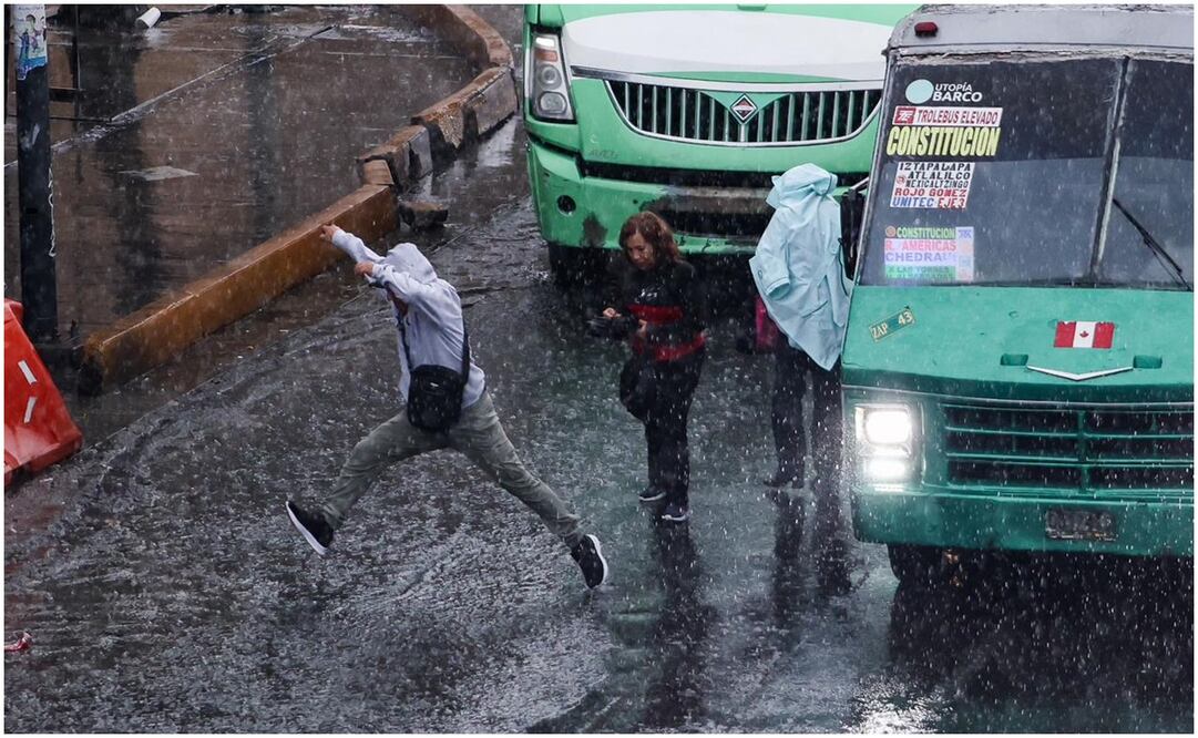 Fuertes lluvias durante esta tarde en la Ciudad de México. Foto: Hugo Salvador / EL UNIVERSAL