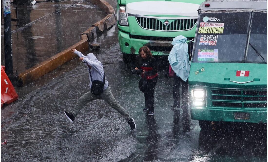 Fuertes lluvias durante esta tarde en la Ciudad de México. Foto: Hugo Salvador / EL UNIVERSAL