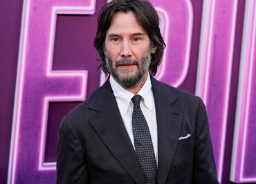 Keanu Reeves recupera los relojes que fueron robados de su casa; Chile los devuelve al FBI