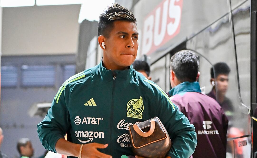 La Selección Nacional regresó a México tras su gira por Sudamérica; no dieron declaraciones - Foto: Imago7