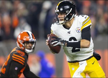 La NFL multa a Mason Rudolph quarterback de los Steelers