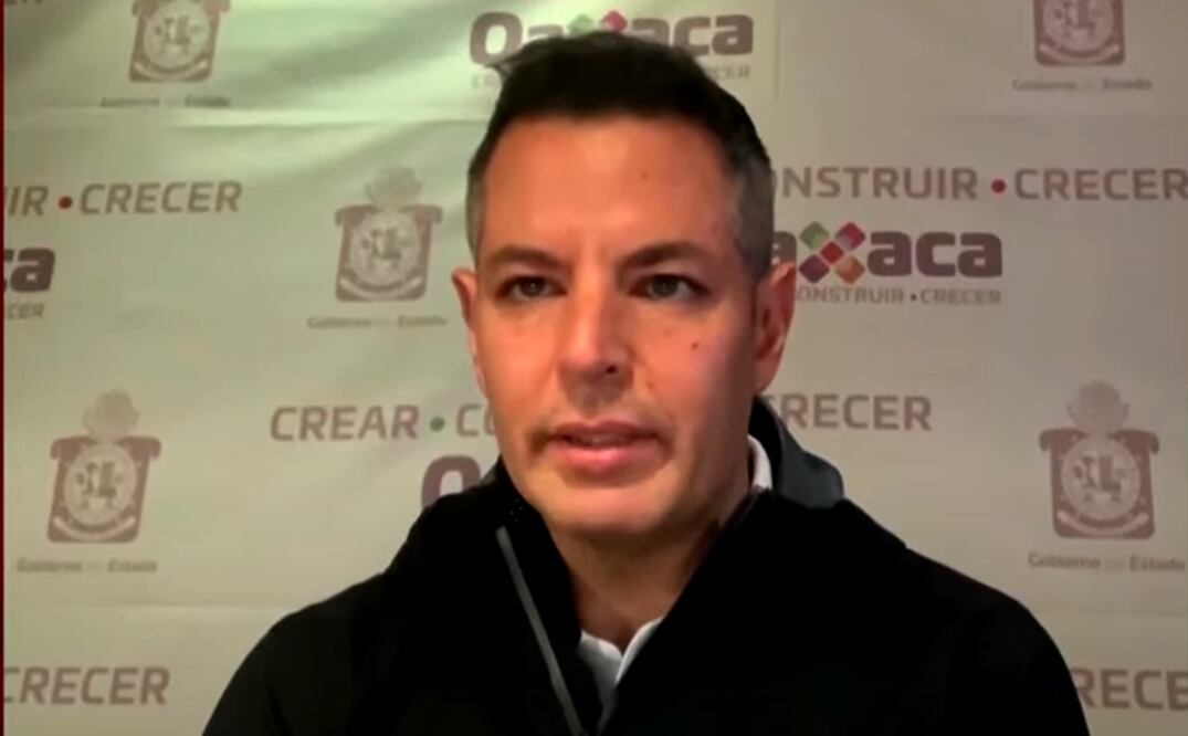 Alejandro Murat informó que las principales afectaciones que hay en la entidad por el fenómeno natural son en infraestructura de agua así como la caída de puentes. Foto: tomada de video