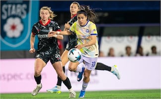 La mexicana Lizbeth Ovalle marca golazo de tacón y lidera a Orlando en Chicago
