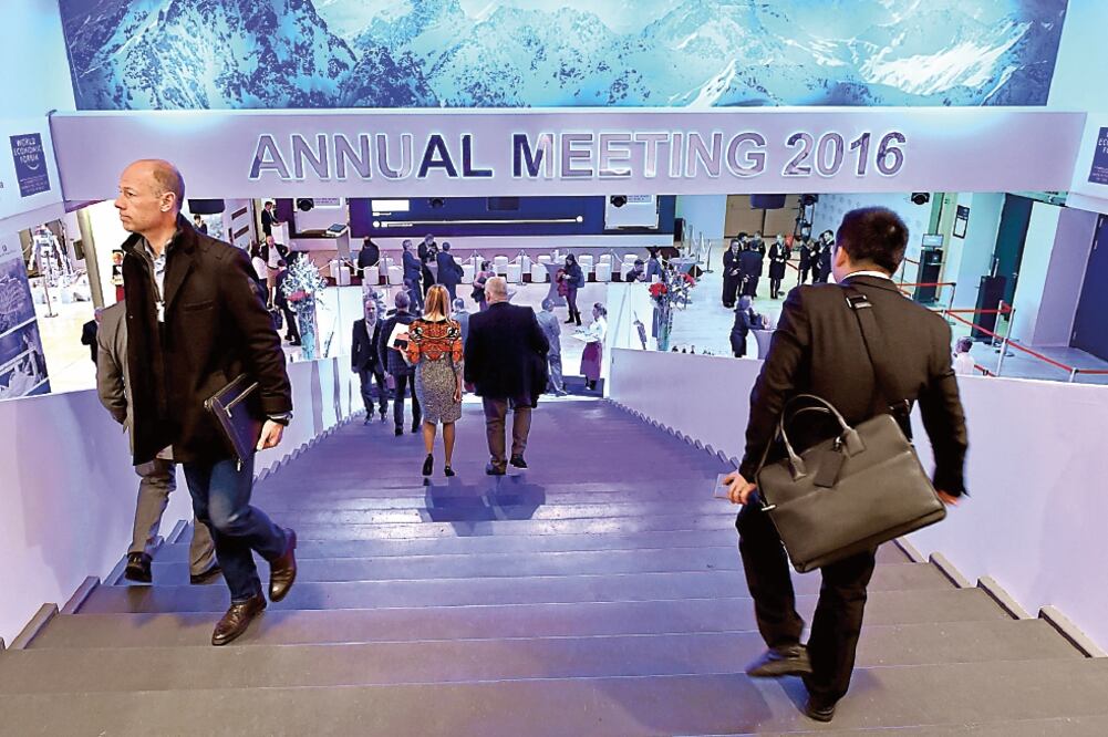 La economía mexicana crecerá este año por encima de 2.6% mientras que, en promedio, los países de Latinoamérica lo harán en 0.2%, con una fuerte contracción en Brasil y en Venezuela, según pronósticos revelados en el Foro Económico Mundial (ESPECIAL)