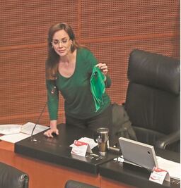 “El trapo verde es la muerte”; el tuit polémico de Lilly Téllez