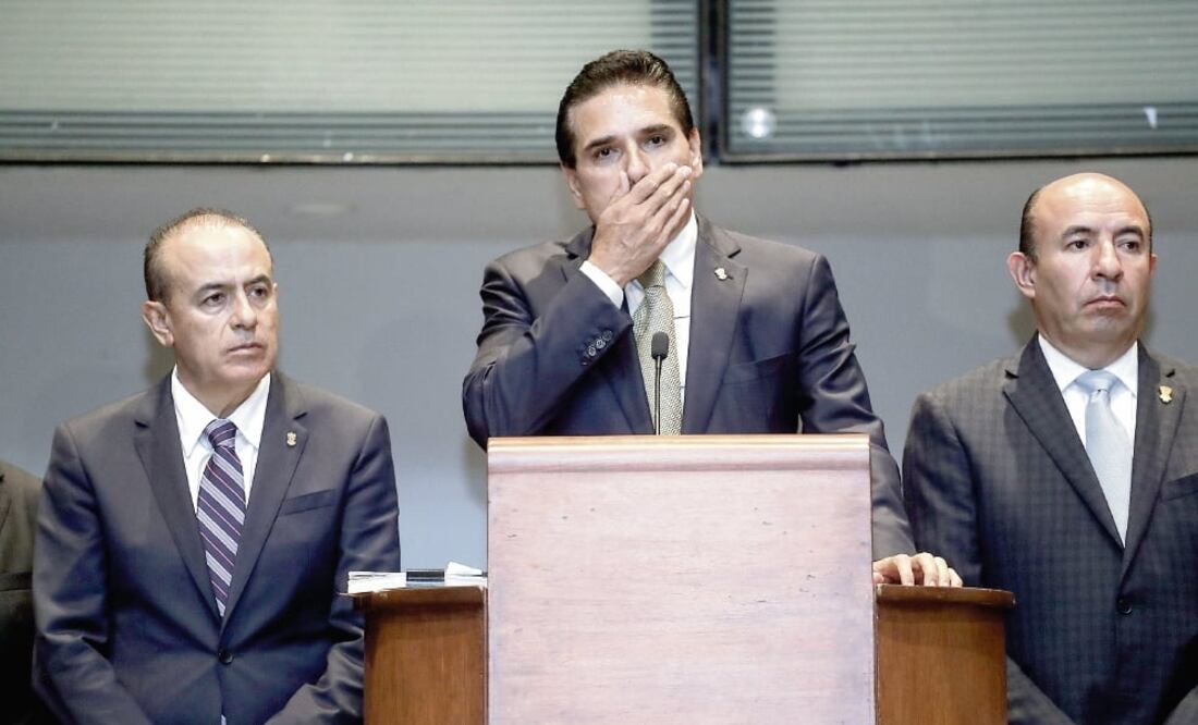 El gobernado de Michoacán, Silvano Aureoles, acusó de “injusto” que los maestros de la Federación reciban a tiempo su pago y los estatales con atraso. Foto: GERMÁN ESPINOSA. ELUNIVERSAL