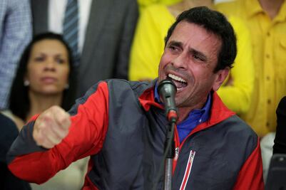 Capriles insta al Ejército a defender la Constitución venezolana