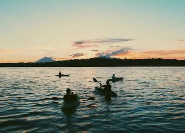 Pasea en kayak por la laguna de Acuitlapilco en Tlaxcala