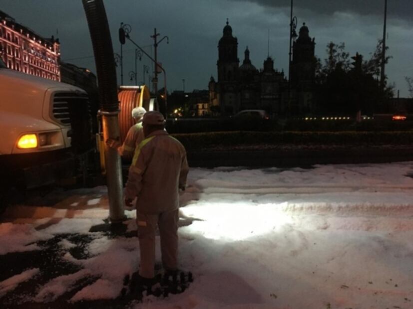 Así "pintó" de blanco fuerte granizada a la CDMX: fotos y videos