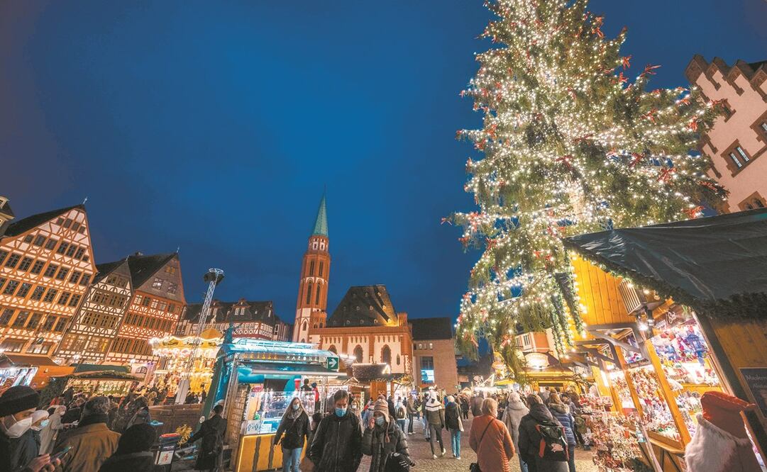 Un mercado navideño en Alemania, país que exige prueba de vacunación. Foto: THOMAS LOHNES. AFP