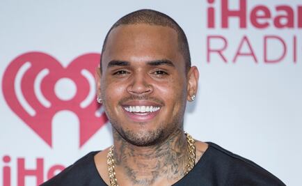 Chris Brown, ex de Rihanna, genera polémica por fotos