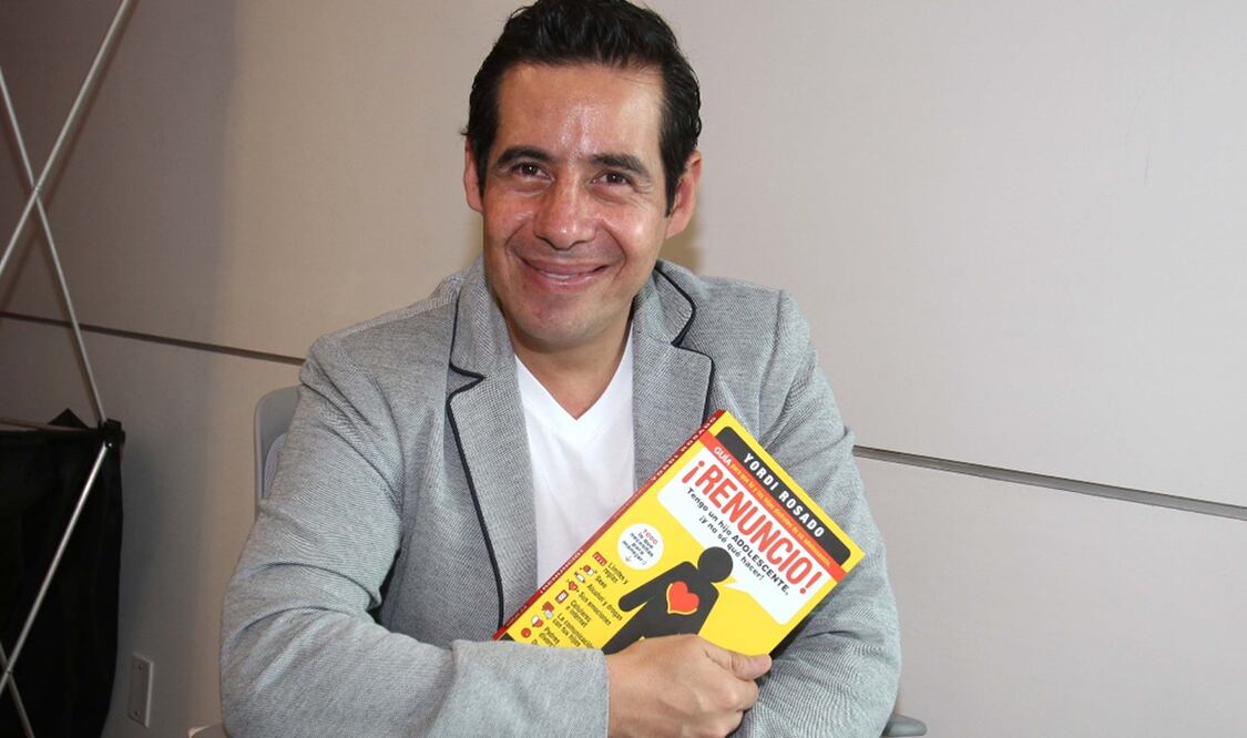 Yordi Rosado lanzó "Renuncio, tengo un hijo adolescente y no sé qué hacer", su tercer libro, en 2012.
Foto: EL UNIVERSAL, archivo