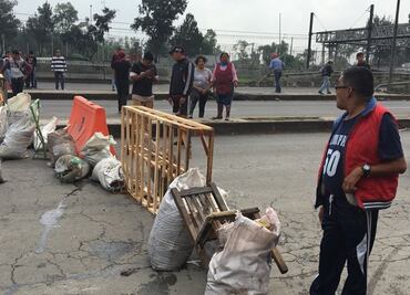 Vecinos de Iztapalapa bloquean Zaragoza por apoyos tras inundaciones