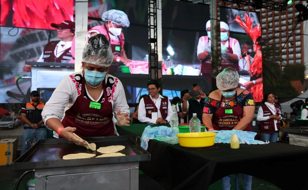 Concluye la Feria del Maíz y la Agrobiodiversidad en el Monumento a la Revolución. Foto: Especial