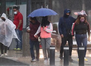 Cae lluvia intensa en la Ciudad de México y Edomex