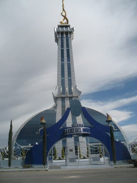 Así son las iglesias de la Luz del Mundo