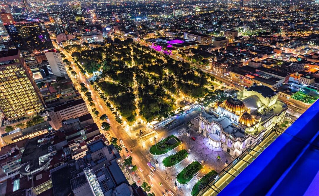 La Alameda Central, en CDMX, es el parque más antiguo de Latinoamérica. Foto: iStock