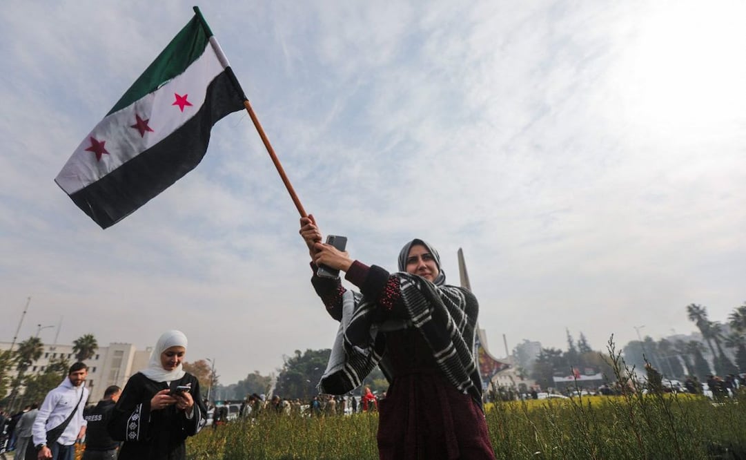 La familia Al-Assad, que gobernó Siria desde 1971, colapsó este domingo a manos de los insurgentes liderados por el Organismo de Liberación del Levante. Foto: AFP
