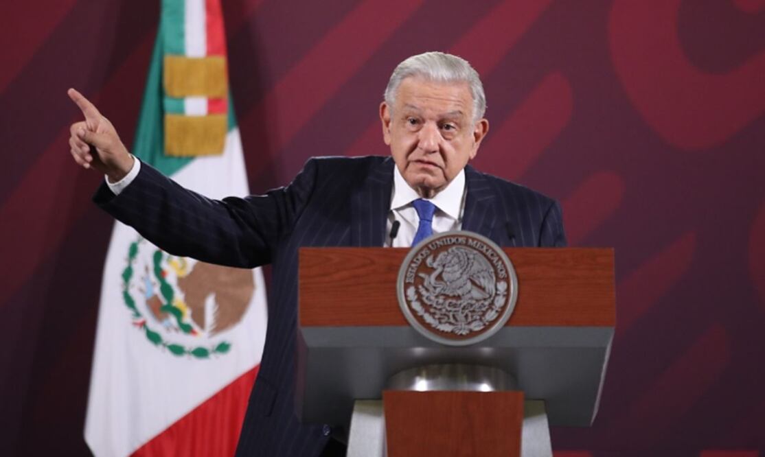 El presidente Andrés Manuel López Obrador rechazó que la Secretaría del Bienestar haga “acarreo” en favor de Claudia Sheinbaum como acusó Marcelo Ebrard. Foto: Germán Espinosa