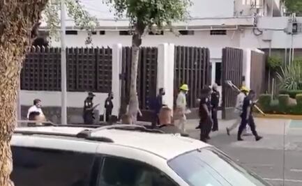 Cortan la luz en Palacio Municipal de Naucalpan por adeudo millonario y detienen a trabajadores de CFE 