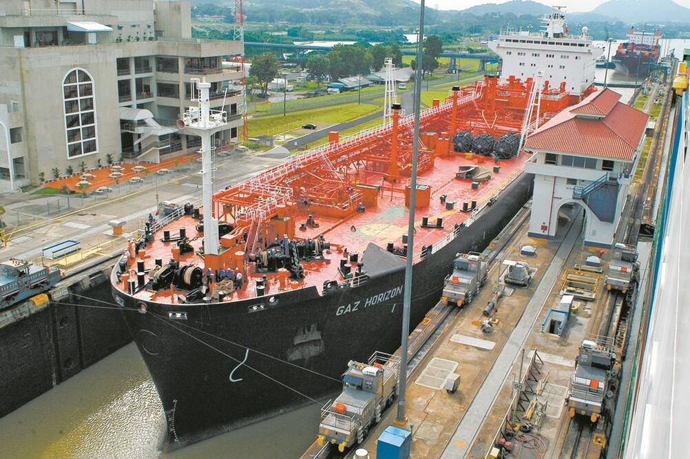 México movilizó por el Canal de Panamá 28 millones 771 mil 208 toneladas largas en el año fiscal recién finalizado. ARCHIVO EL UNIVERSAL