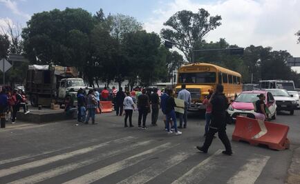 Padres bloquean avenida por supuestos abusos sexuales en kínder de Aragón