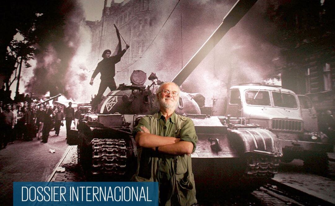 Josef Koudelka registró la entrada de los tanques soviéticos a Praga el 20 de agosto de 1968. En la imagen, el fotógrafo checo, al inaugurar la exposición “Invasión 68: Praga”, en 2009 en México (EL UNIVERSAL. ARCHIVO)