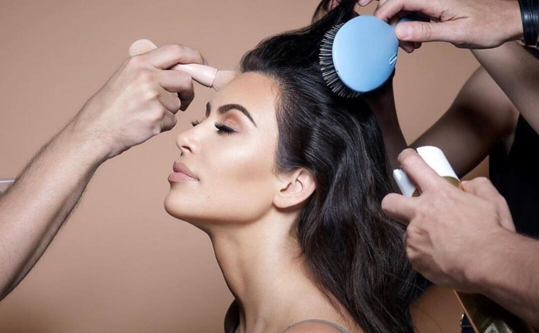 Kim Kardashian apuesta a lo grande. Foto: Instagram @cotyinc