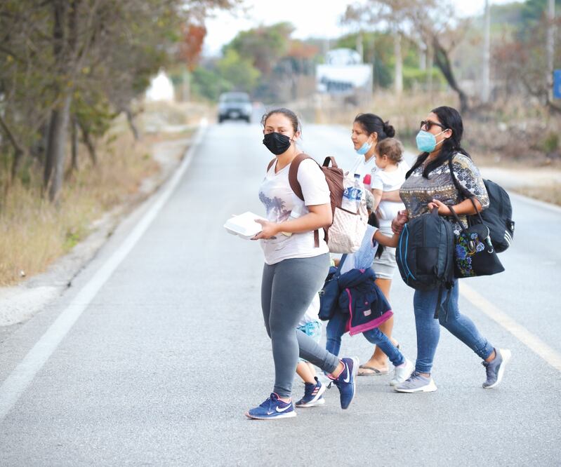 En NL, 20 extranjeros mostraron papeles falsos. Foto: ARCHIVO EL UNIVERSAL