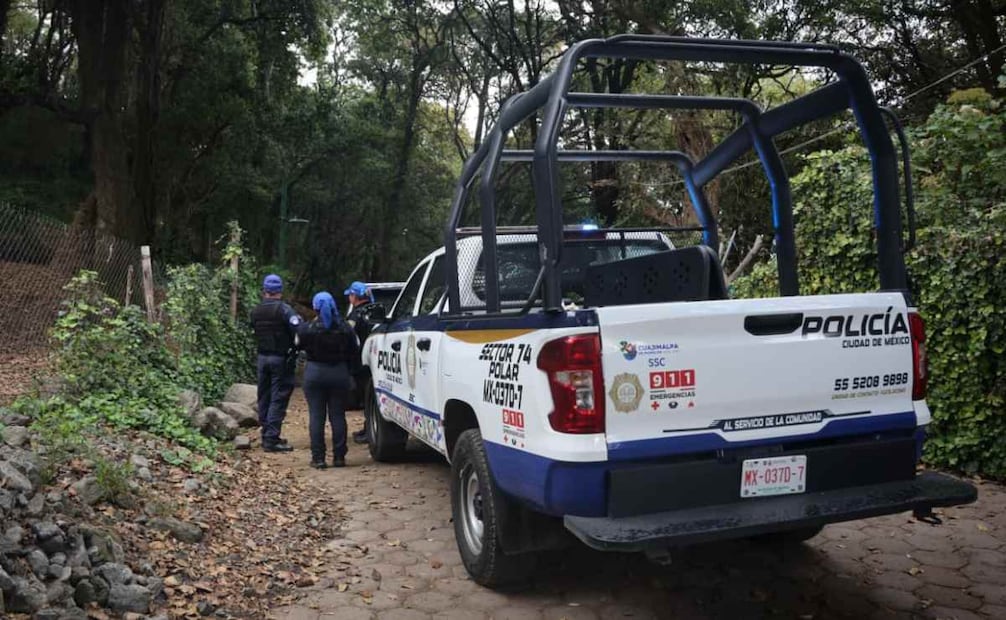 Autoridades acordonaron la zona a la espera de los peritos de la Fiscalía capitalina. Foto: Luis Camacho / EL UNIVERSAL.