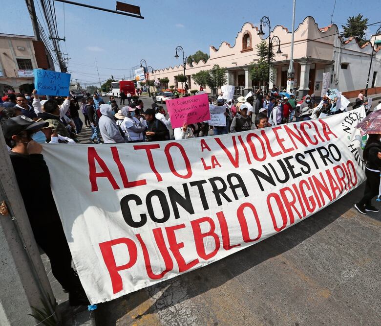 Miembros de diversas comunidades protestaron en el centro de Lerma. Foto: Jorge Alvarado / EL UNIVERSAL