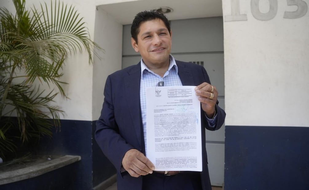 Alcalde de Cuautla, Morelos denuncia ante FGR amenazas en su contra por parte del CJNG; señala extorsión y asociación delictuosa.
Foto: Especial.