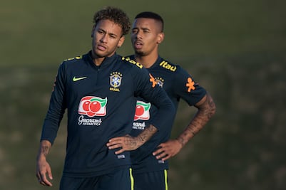 Neymar ya entrena con la Selección de Brasil