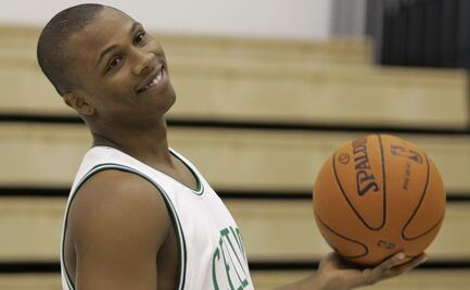Exjugador de la NBA pierde a su madre y hermano a causa del coronavirus