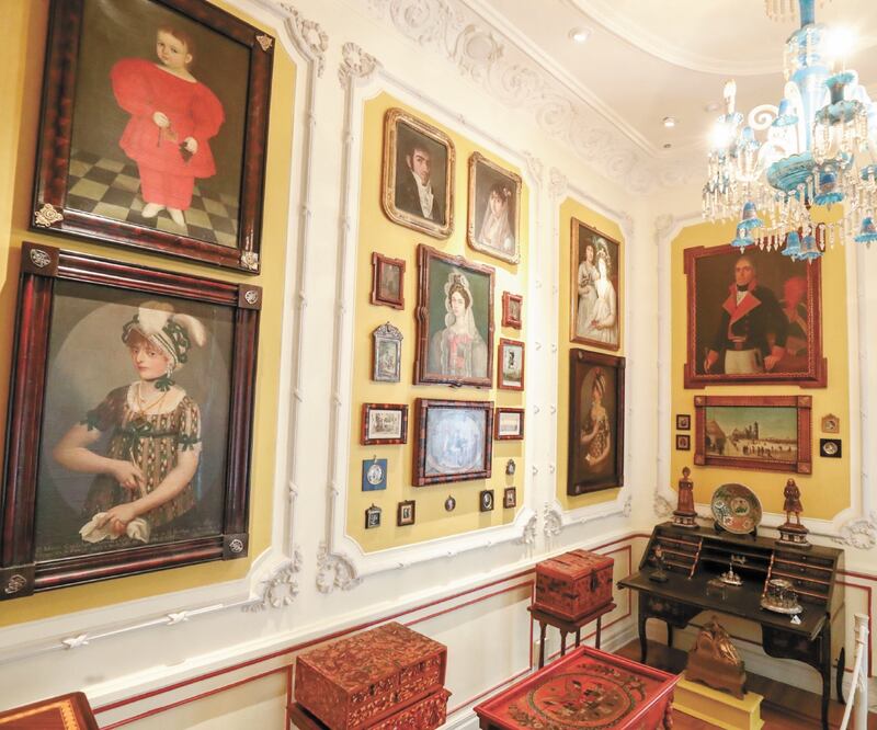 Los distintos salones de la casa museo conservan los objetos y mobiliarios de cuando abrió en 2018, que es prácticamente como la tenía Tovar de Teresa hasta su muerte en 2013. FOTOS: DIEGO SIMÓN. EL UNIVERSAL