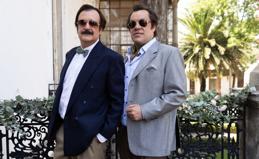Javier Ramirez "El Cha" interpreta a Benito Castro, y Roberto Duarte a Paco Stanley. Foto: Cortesía Prime Video.