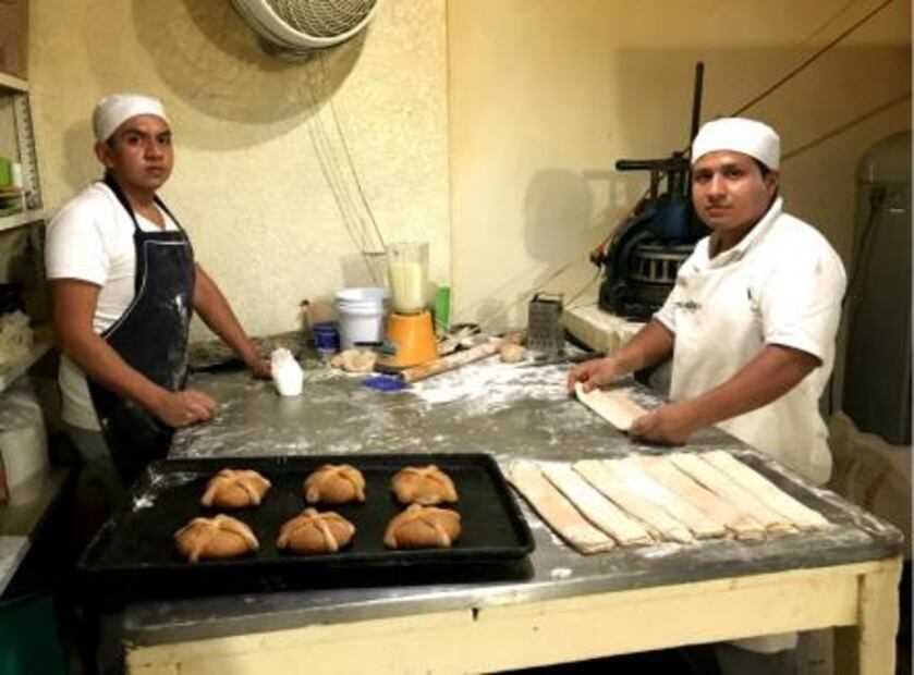 Pan de muerto orgánico, sin leche ni huevo