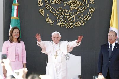 Papa no viene a salvar a la clase política: Expertos